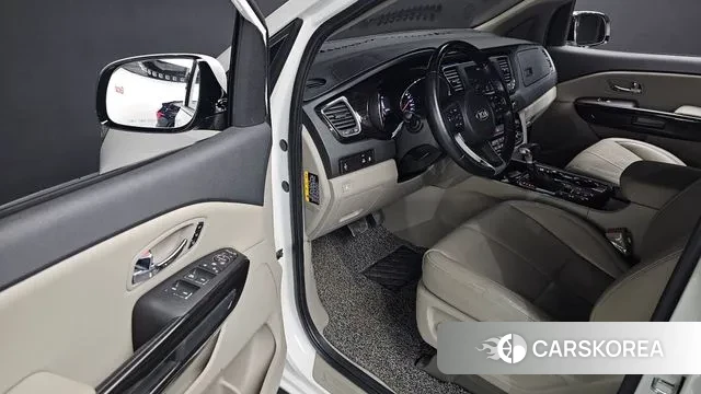 Kia The New Carnival 2019 Белый из Кореи, фото 3