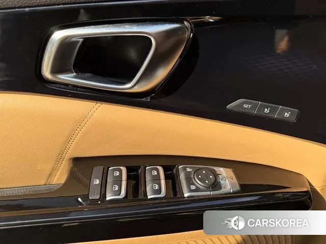 Kia Carnival 4th generation 2023 Черный из Кореи, фото 3