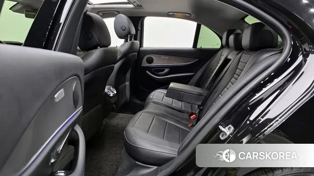 Mercedes-Benz E-Class W213 2019 Черный из Кореи, фото 3