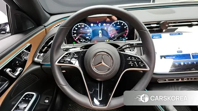 Mercedes-Benz E-Class W214 2025 Белый из Кореи, фото 3