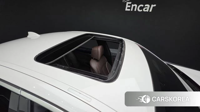 BMW 5 Series (G30) 2022 Белый из Кореи, фото 3