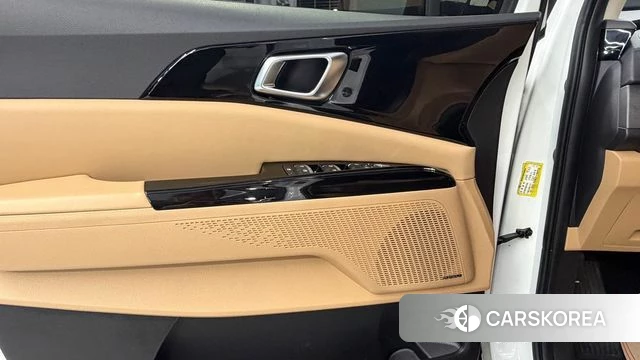 Kia Carnival 4th generation 2023 Белый из Кореи, фото 3