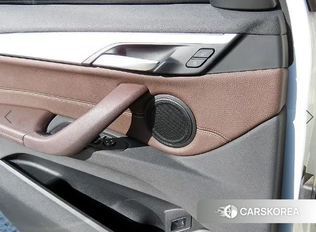 BMW X1 (F48) 2021 Белый из Кореи, фото 3