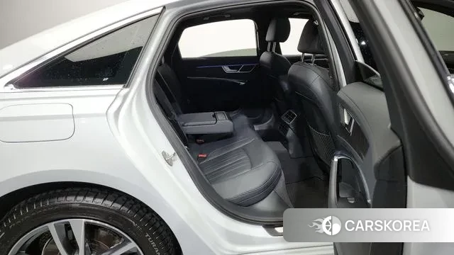 Audi A6 (C8) id 3031564 из Кореи 3