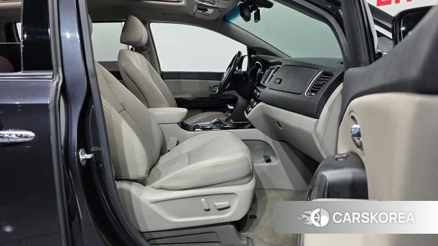 Kia The New Carnival 2019 Серый из Кореи, фото 3