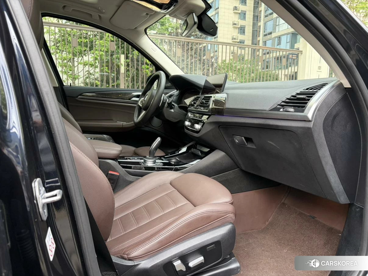 BMW X3 2020 Черный из Китая, фото 3