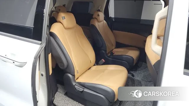 Kia Carnival 4th generation 2023 Белый из Кореи, фото 3