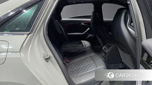 Audi S4 (B9) 2022 Серебристо-серый из Кореи, фото 3