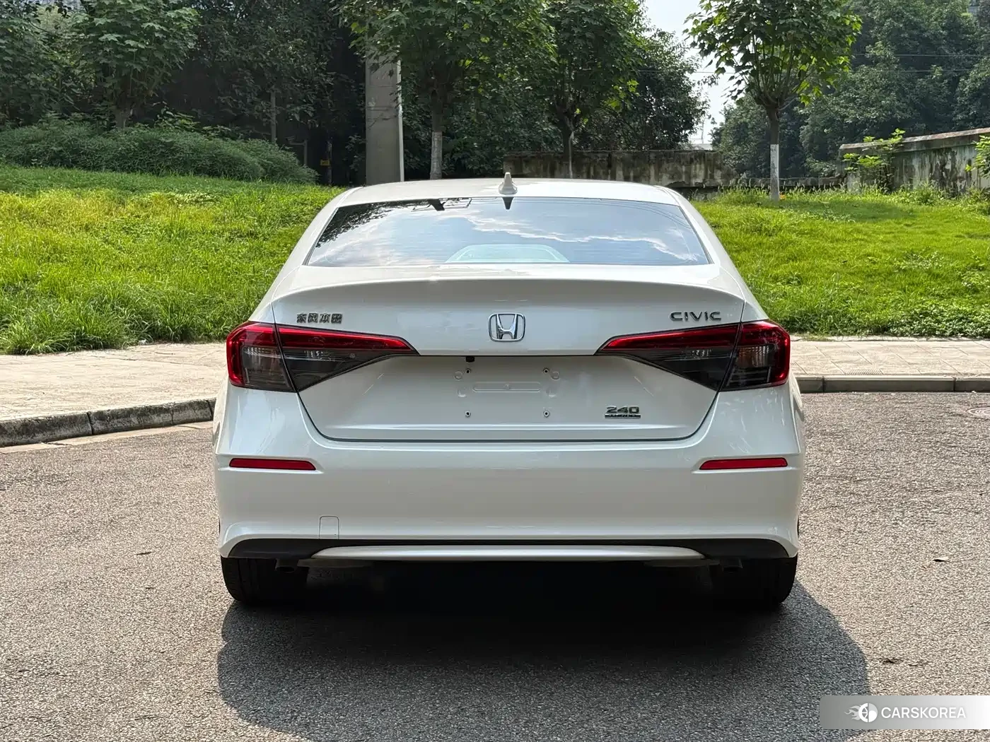 Honda Civic 2023 Белый из Китая, фото 3