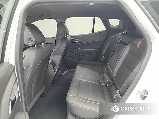 Chevrolet (GM Daewoo) Trax Crossover 2025 Белый из Кореи, фото 3