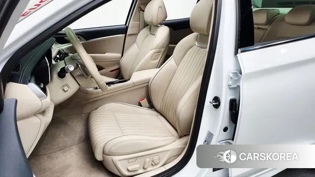 Genesis The New G70 2023 Белый из Кореи, фото 3