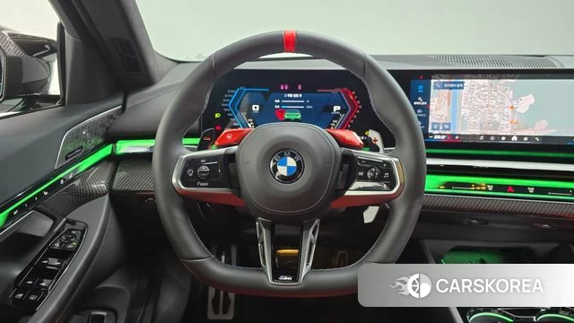 BMW M5 (G90) 2026 Зеленый из Кореи, фото 3