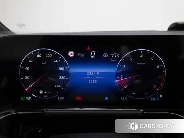 Mercedes-Benz GLA - Class H247 2025 Черный из Кореи, фото 3