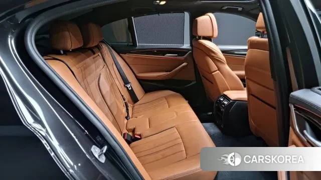 BMW 5 Series (G30) 2022 Серый из Кореи, фото 3