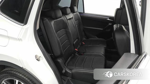 Volkswagen Tiguan Allspace 2022 Белый из Кореи, фото 3
