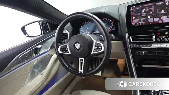 BMW 8 Series (G15) 2023 Черный из Кореи, фото 3