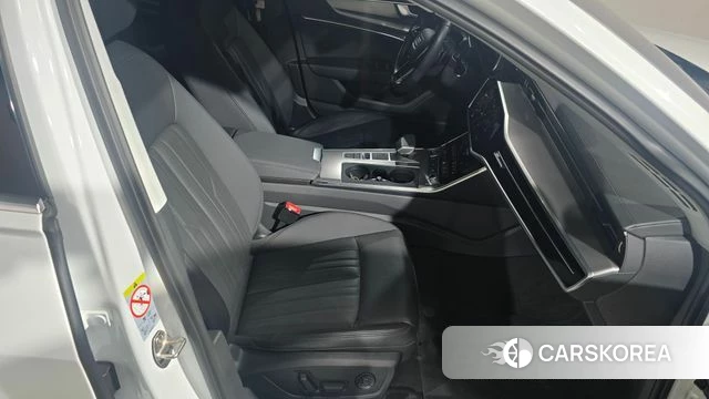 Audi A6 (C8) 2023 Белый из Кореи, фото 3