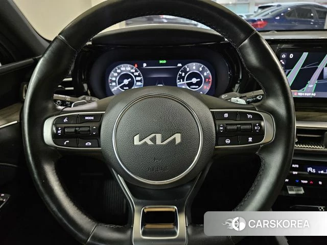 Kia K5 3rd generation 2023 Серый из Кореи, фото 3
