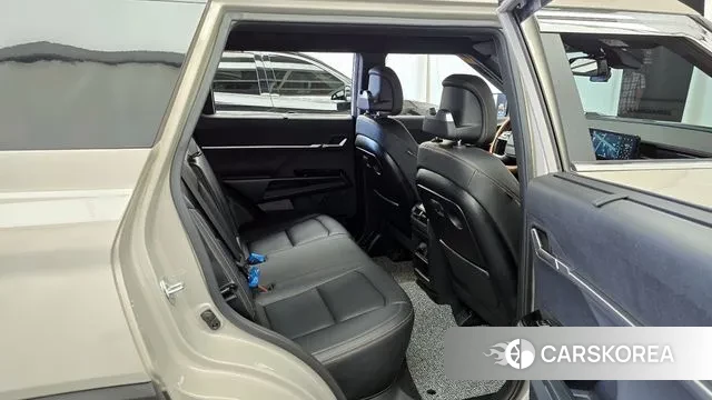 Ssangyong Torres EVX 2024 Песочный из Кореи, фото 3