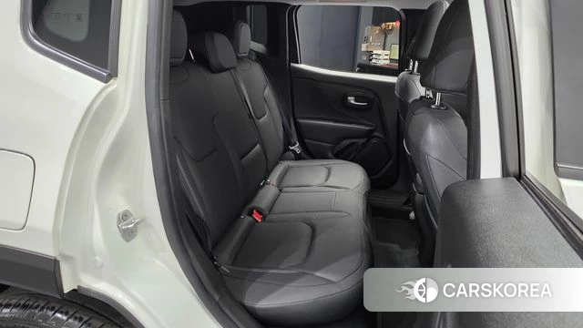 Jeep Renegade 2023 Белый из Кореи, фото 3