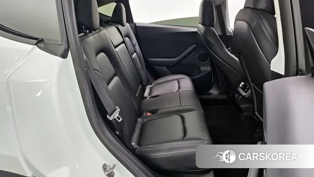 Tesla Model Y 2021 Белый из Кореи, фото 3