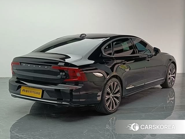 Volvo S90 2024 Черный из Китая, фото 3