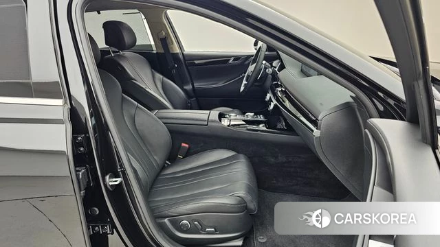 Genesis G80 (RG3) 2023 Черный из Кореи, фото 3