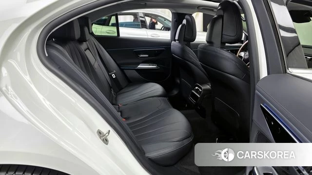 Mercedes-Benz E-Class W214 2024 Белый из Кореи, фото 3