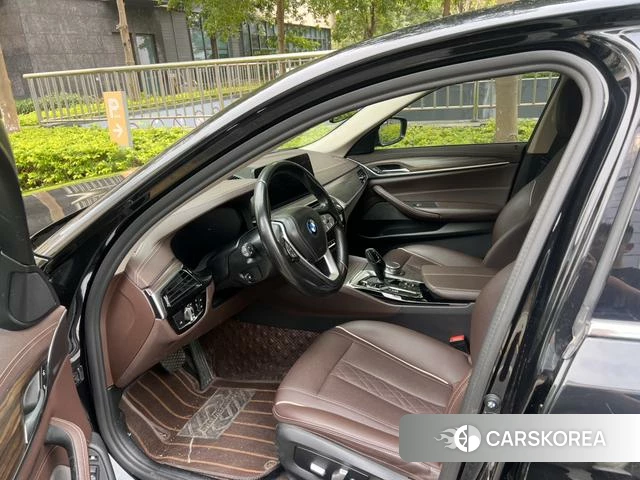 BMW 5 series PHEV 2021 Черный из Китая, фото 3