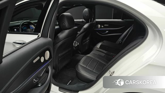 Mercedes-Benz E-Class W213 2022 Белый из Кореи, фото 3