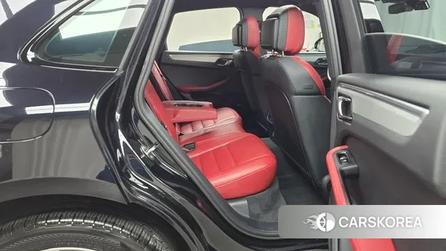 Porsche Macan 2023 Черный из Кореи, фото 3