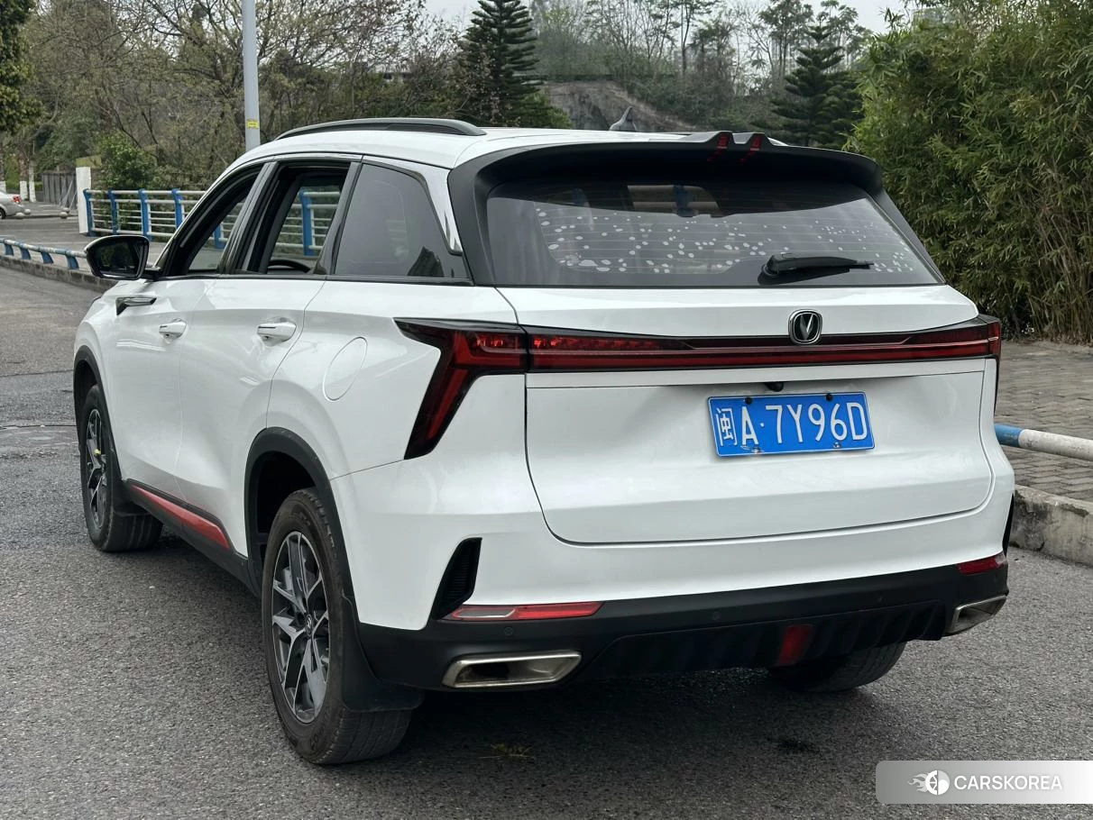 Chang'an CS75 PLUS 2022 Белый из Китая, фото 3