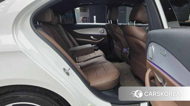 Mercedes-Benz E-Class W213 2021 Белый из Кореи, фото 3