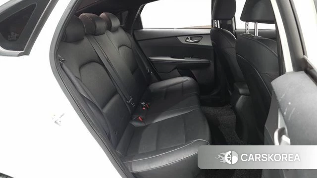 Kia Come New K3 2021 Белый из Кореи, фото 3