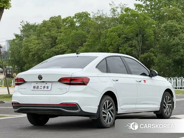Volkswagen Lavida 2024 Белый из Китая, фото 3