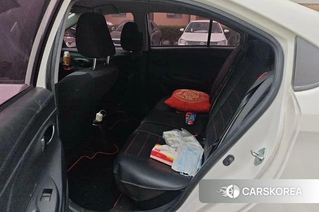 Toyota Vios 2023 Белый из Китая, фото 3