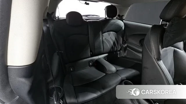 Mini Cooper 2018 Черный из Кореи, фото 3