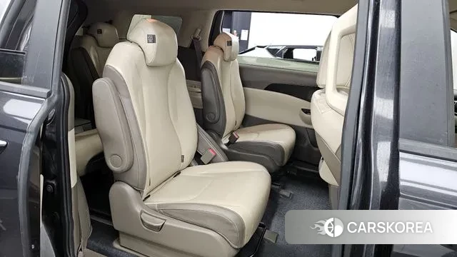 Kia Carnival 4th generation 2023 Серый из Кореи, фото 3
