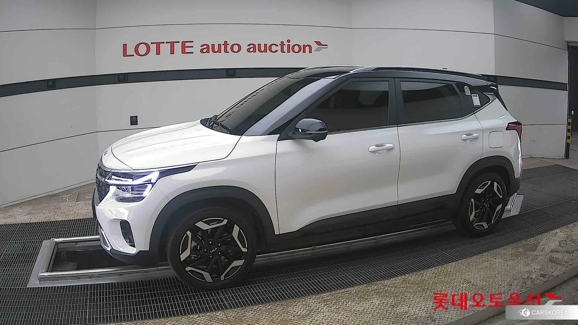 Kia Seltos 2025 Белый из Кореи, фото 3