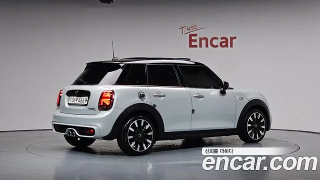 Mini Cooper S id 2663839 из Кореи 3