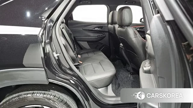 Chevrolet (GM Daewoo) The New Trail Blazer 2024 Черный из Кореи, фото 3