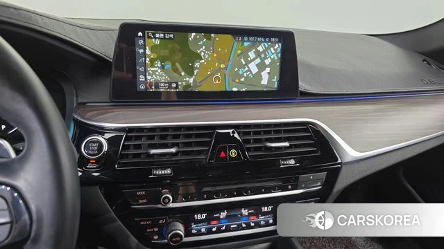 BMW 5 Series (G30) 2018 Синий из Кореи, фото 3
