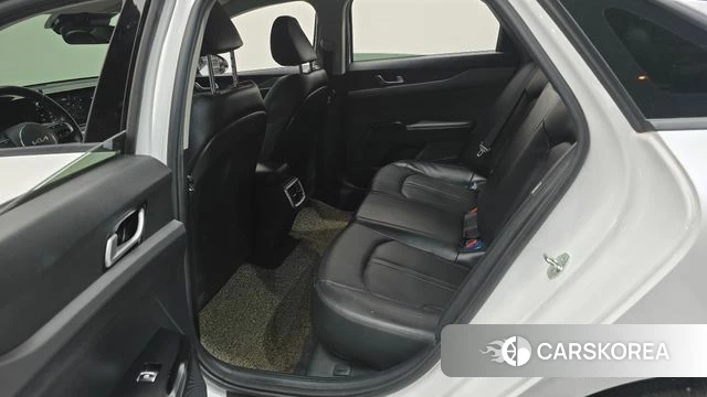 Kia K5 3rd generation 2023 Белый из Кореи, фото 3