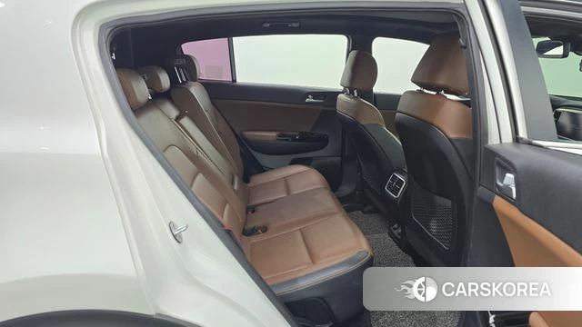 Kia Sportage The Bold 2018 Белый из Кореи, фото 3