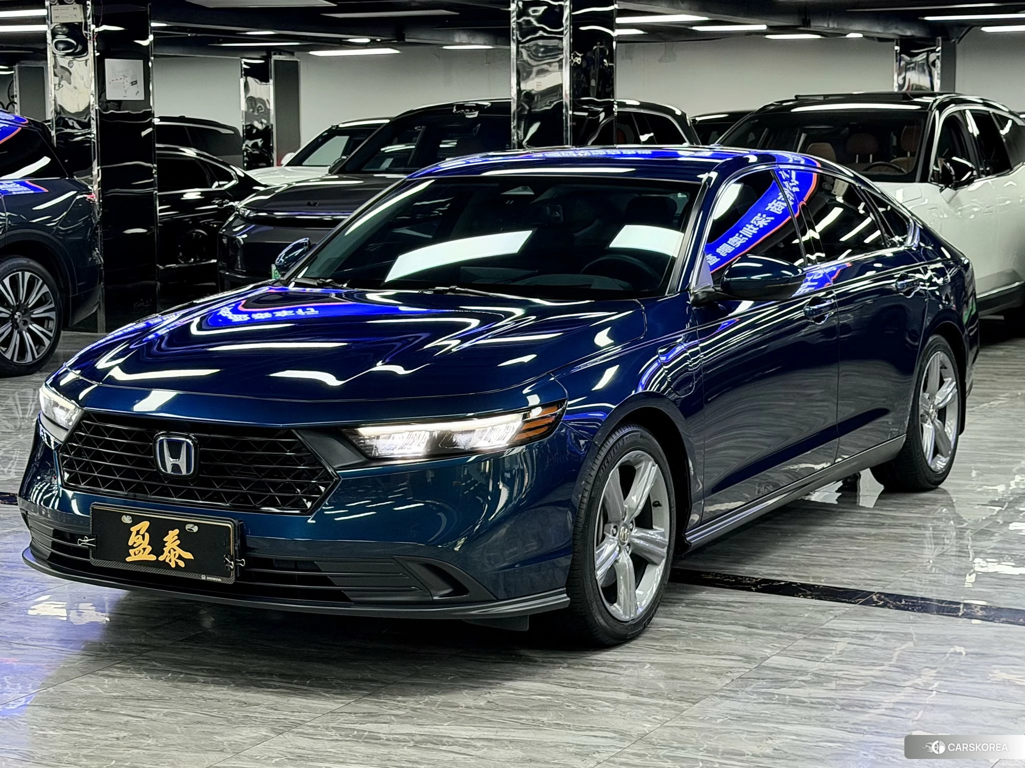 Honda Accord PHEV 2024 Синий из Китая, фото 3