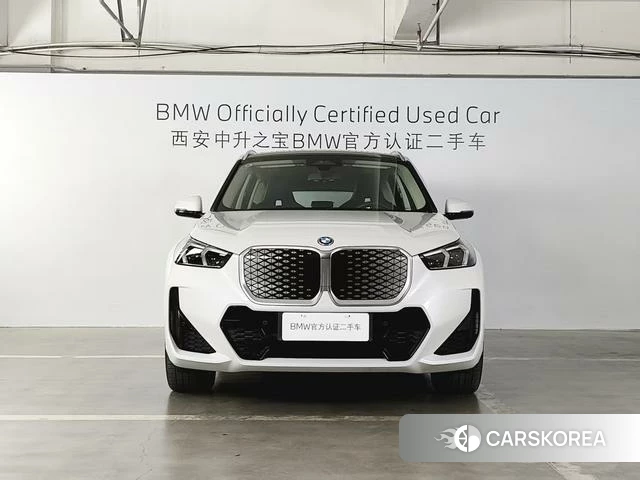 BMW iX1 2025 Белый из Китая, фото 3