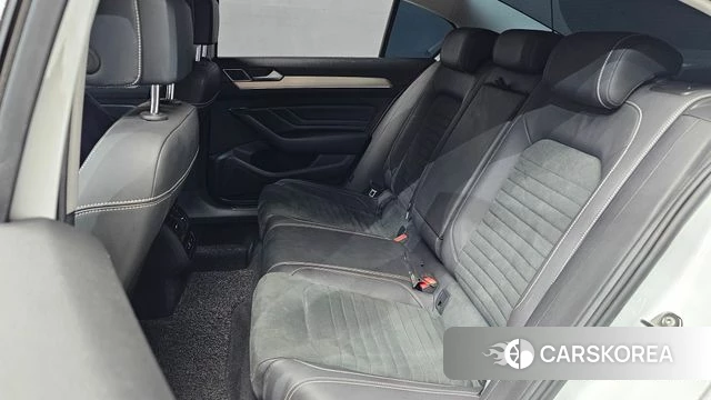 Volkswagen Passat GT (B8) 2022 Белый из Кореи, фото 3