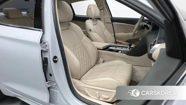 Genesis The New G70 2021 Серебристо-серый из Кореи, фото 3