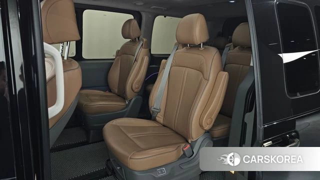 Hyundai Staria 2021 Черный из Кореи, фото 3