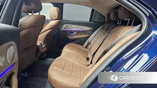 Mercedes-Benz E-Class W213 2019 Черный из Кореи, фото 3